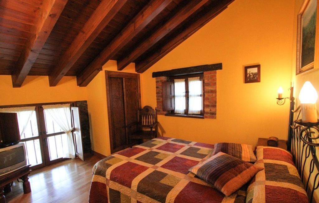 La Quintana Sinariega Guest House Room photo